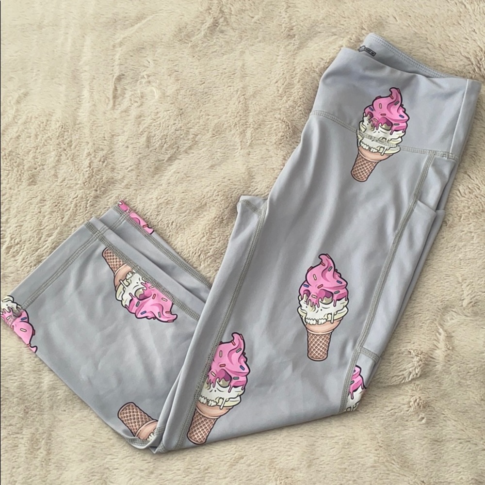 Ice Cream Skull mid-rise capris